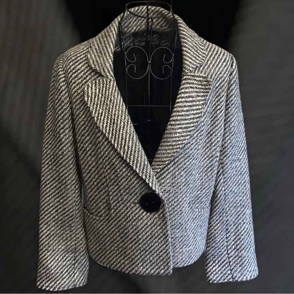 💖 Chic Wool-Blend Herringbone Jacket 💖